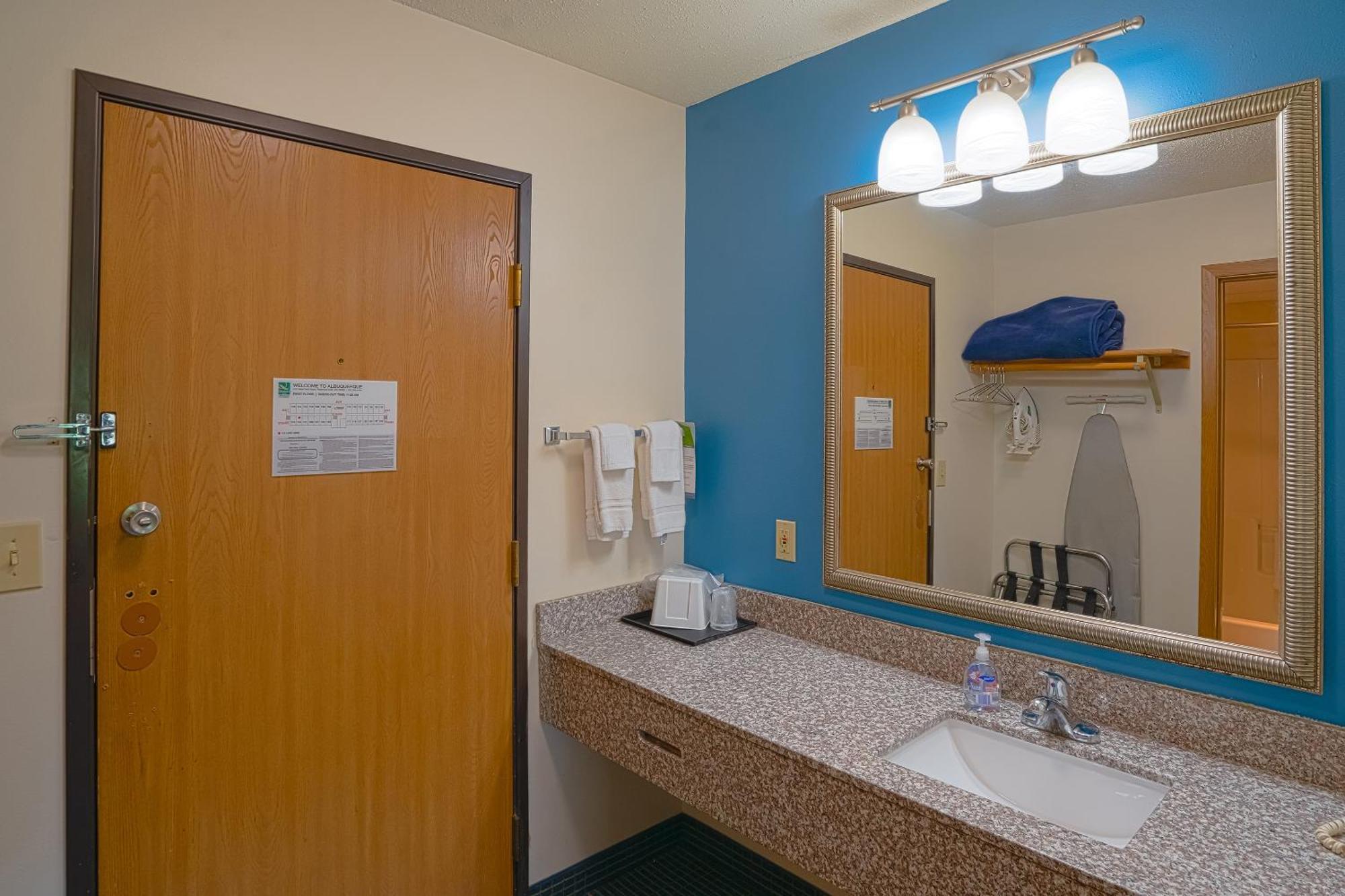 Oyo Hotel Redwood Falls Near Jackpot Casino Экстерьер фото