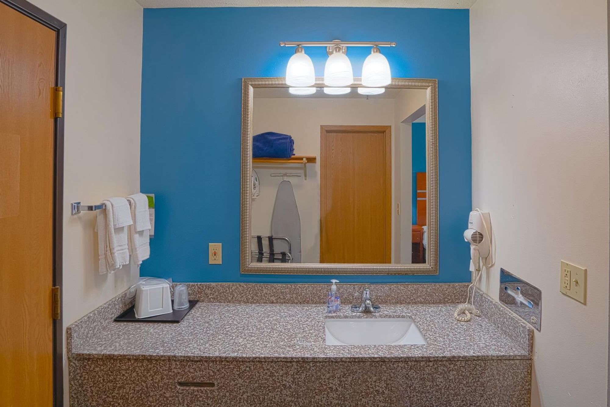Oyo Hotel Redwood Falls Near Jackpot Casino Экстерьер фото