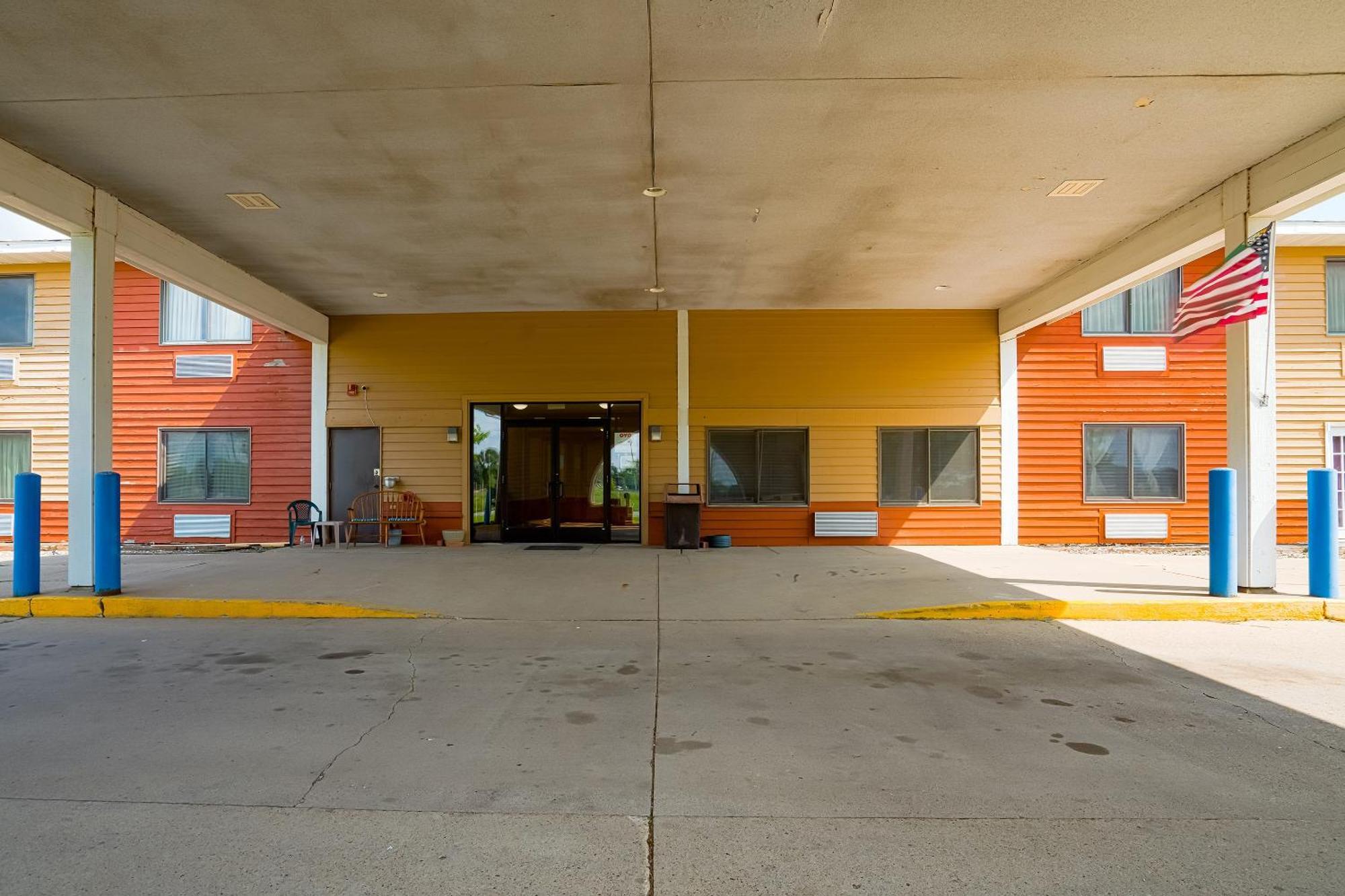 Oyo Hotel Redwood Falls Near Jackpot Casino Экстерьер фото