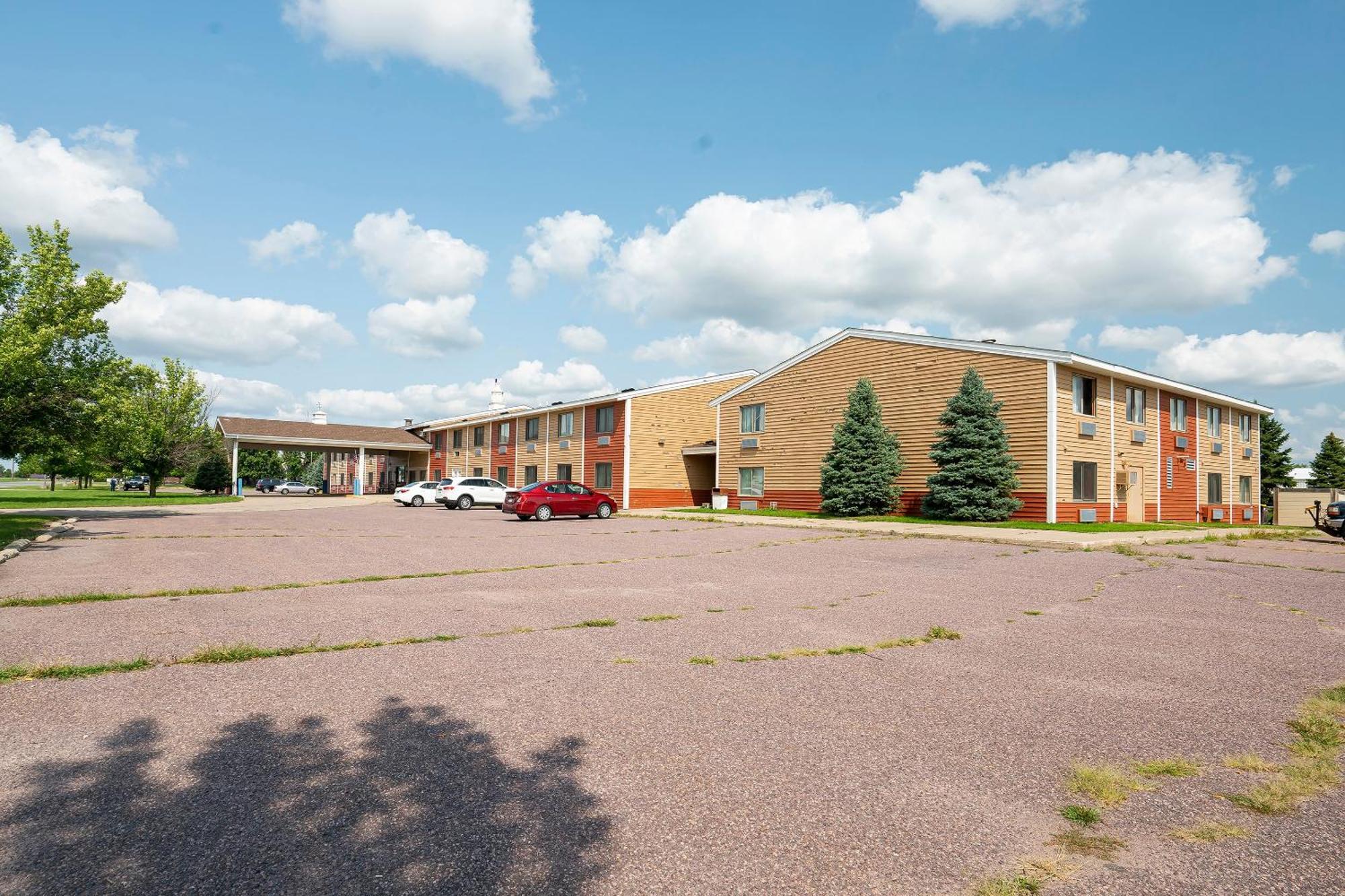Oyo Hotel Redwood Falls Near Jackpot Casino Экстерьер фото
